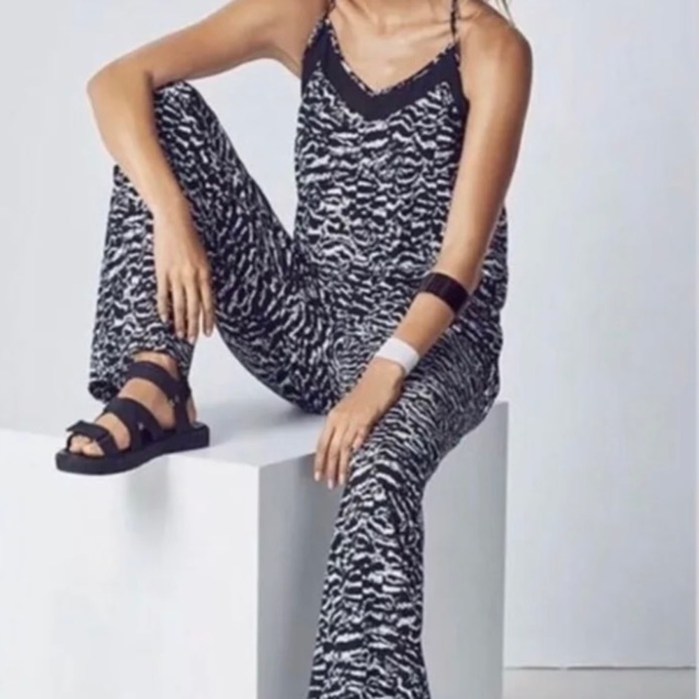 Fabletics NWT Dash Jumpsuit